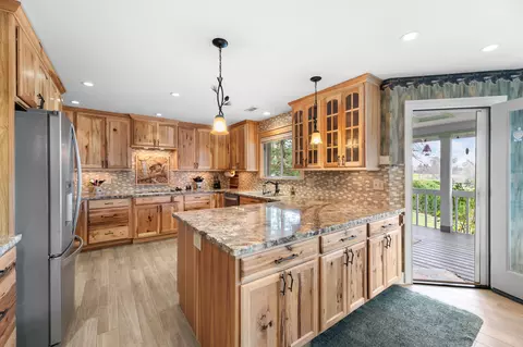 2264 Hope Ln, Redding, CA 96003 photo 43