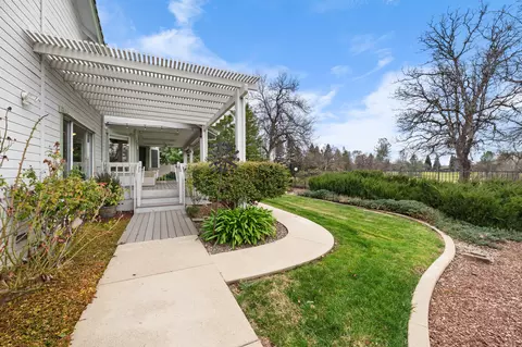 2264 Hope Ln, Redding, CA 96003 photo 15