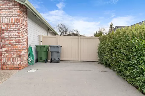 2264 Hope Ln, Redding, CA 96003 photo 58