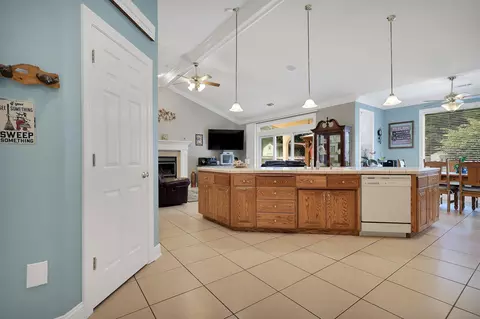 4465 Brittany Dr, Redding, CA 96002 photo 16