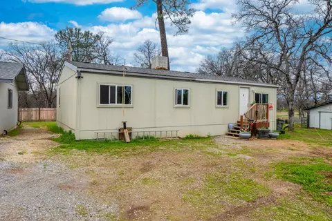 11894 Best Ln, Redding, CA 96003 photo 2