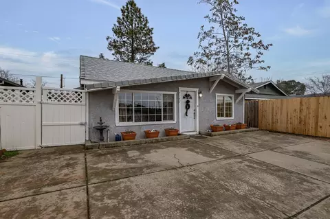 4147 Fort Peck St, Shasta Lake, CA 96019
