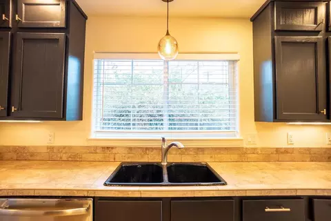 Kitchen - 1110 Gold St, Redding, CA 96001 photo 2 of 2