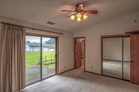 19701 Paso Robles Ave, Redding, CA 96003 photo 22