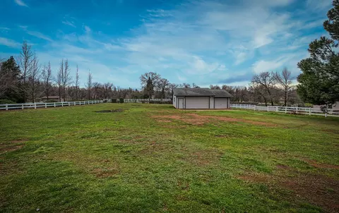 19701 Paso Robles Ave, Redding, CA 96003 photo 40