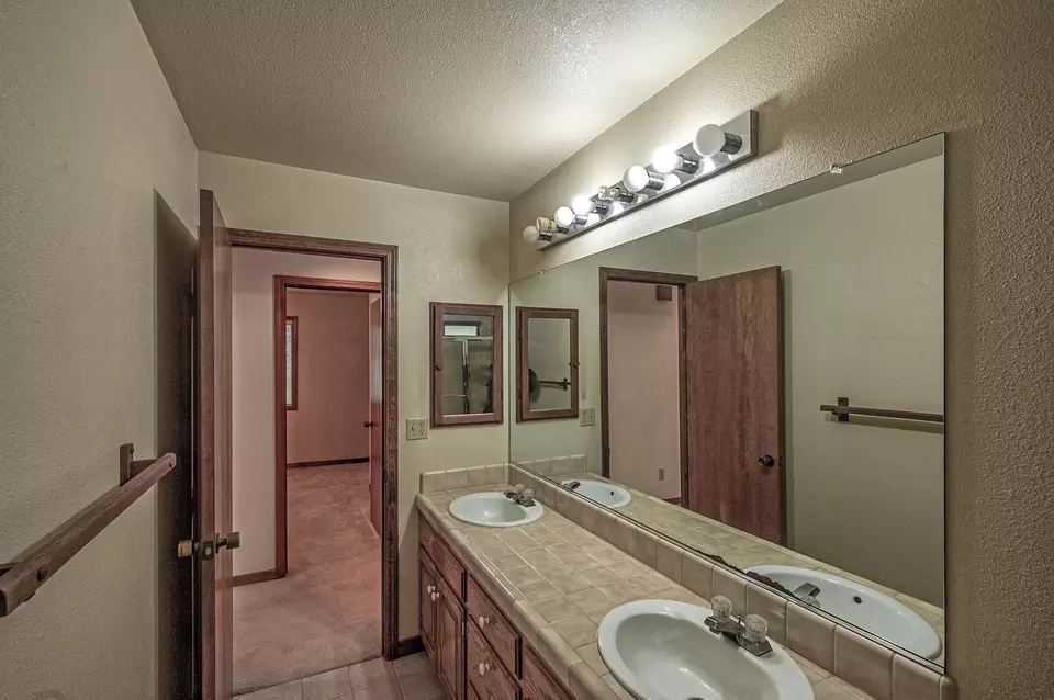  19701 Paso Robles Ave, Redding, CA 96003 photo 33