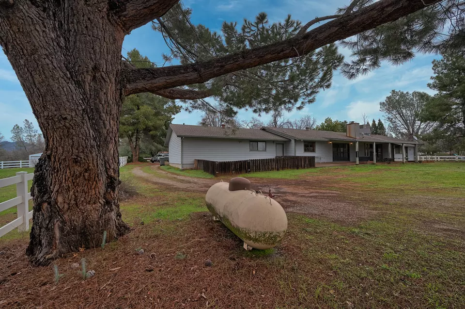  19701 Paso Robles Ave, Redding, CA 96003 photo 47