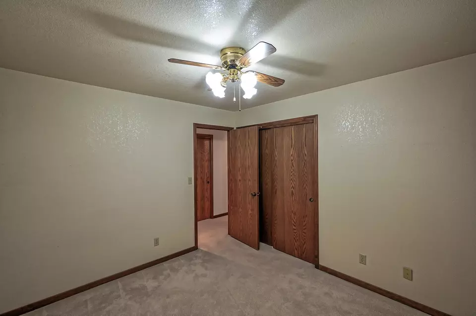  19701 Paso Robles Ave, Redding, CA 96003 photo 30