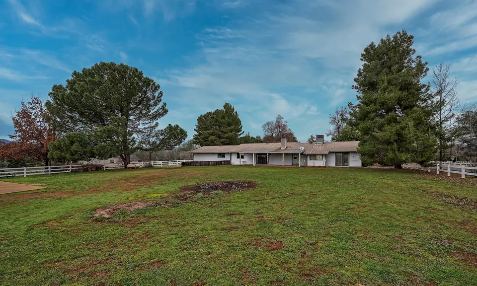  19701 Paso Robles Ave, Redding, CA 96003 photo 43