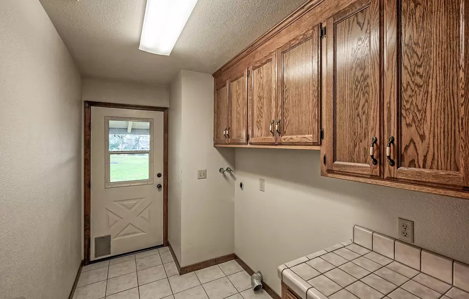  19701 Paso Robles Ave, Redding, CA 96003 photo 36