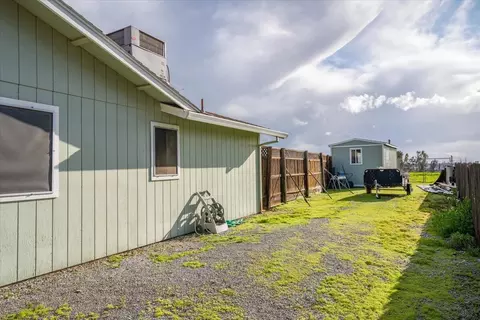 Exterior - 2055 Walbridge St, Red Bluff, CA 96080 photo 16 of 22