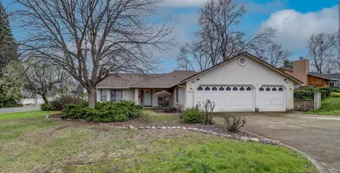 2683 Evergreen Way, Redding, CA 96001