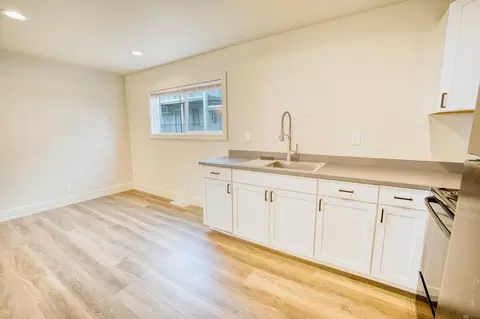 Kitchen - 944 West St, Redding, CA 96001 photo 2 of 6