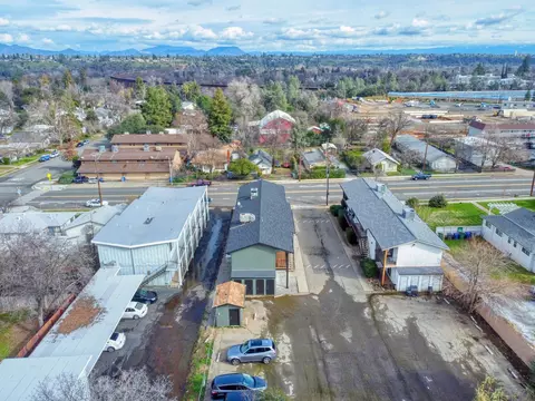 View/Area - 944 West St, Redding, CA 96001 photo 5 of 5