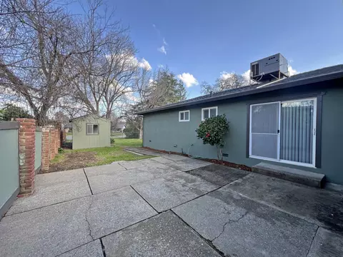 2015 Canal Dr, Redding, CA 96001 photo 12