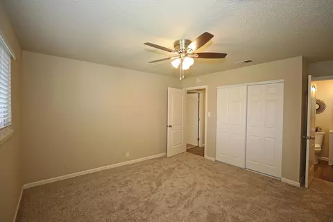 2015 Canal Dr, Redding, CA 96001 photo 9