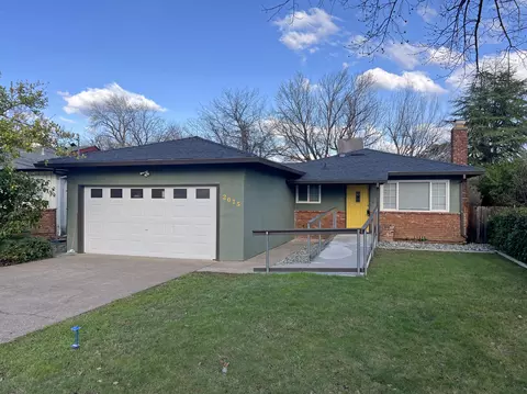2015 Canal Dr, Redding, CA 96001