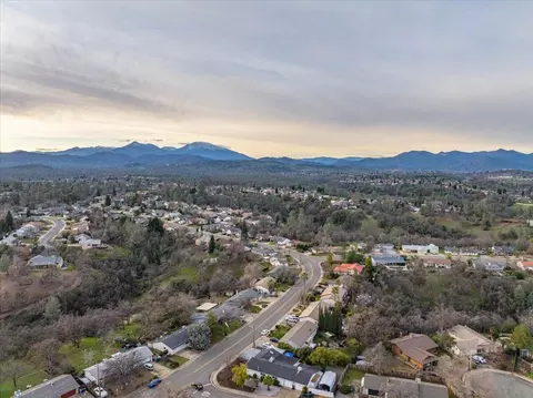 2400 Annette Dr, Redding, CA 96001 photo 53