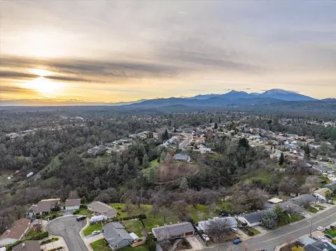 2400 Annette Dr, Redding, CA 96001 photo 54