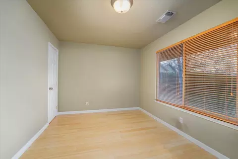 2400 Annette Dr, Redding, CA 96001 photo 17