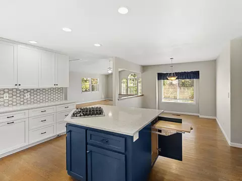 Kitchen - 4340 Glen Vista Ct, Redding, CA 96002 photo 5 of 5