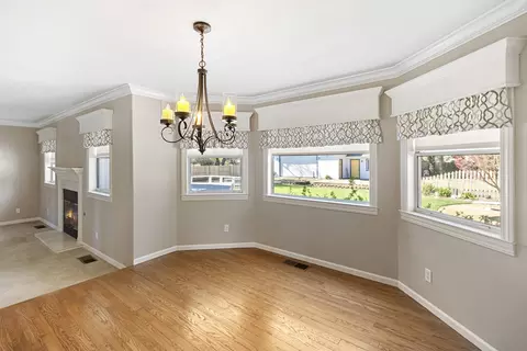 Dining - 4340 Glen Vista Ct, Redding, CA 96002 photo 3 of 3