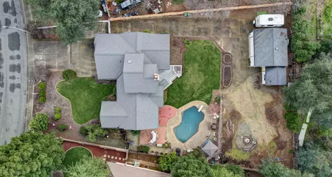 View/Area - 4340 Glen Vista Ct, Redding, CA 96002 photo 6 of 6