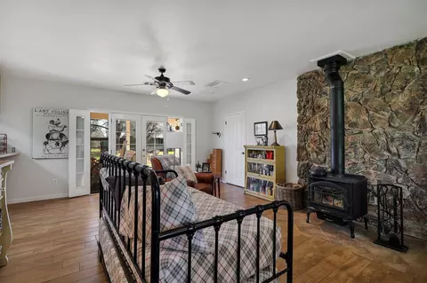 10077 Road Runner Way, Redding, CA 96003 photo 18