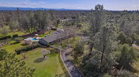 10077 Road Runner Way, Redding, CA 96003 photo 33