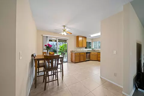 Kitchen - 6866 Hemlock St, Redding, CA 96001 photo 1 of 5