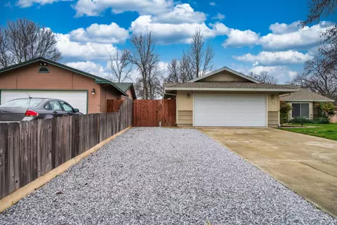 Exterior - 6866 Hemlock St, Redding, CA 96001 photo 16 of 16
