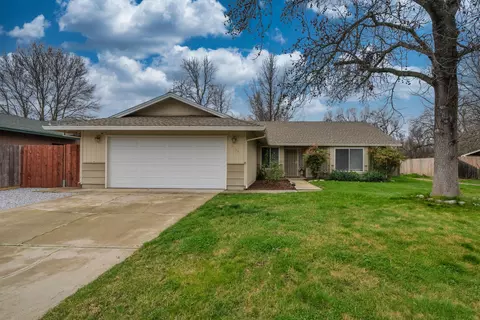 Exterior - 6866 Hemlock St, Redding, CA 96001 photo 3 of 16