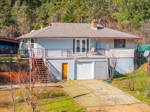 18322 Obrien Inlet Rd, Lakehead, CA 96051