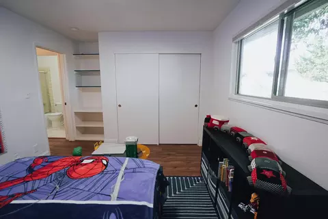 Bedroom - 3140 Stratford Ave, Redding, CA 96001 photo 5 of 8