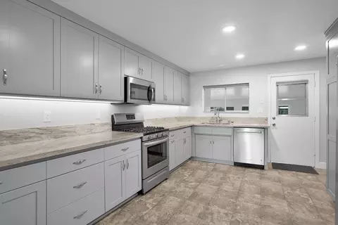 1215 Harpole Rd, Redding, CA 96002 photo 6