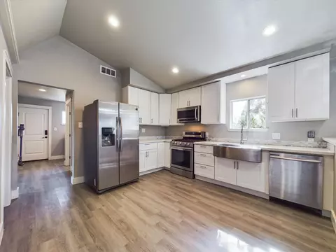Kitchen - 1643 Canby Rd, Redding, CA 96002 photo 2 of 6