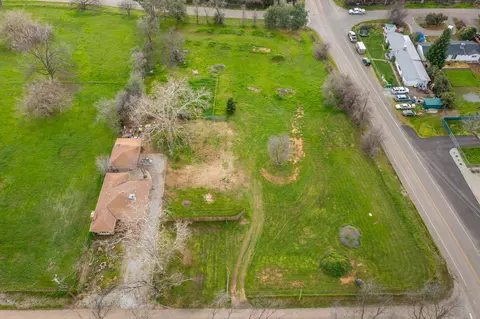 19087 Smith Ln, Redding, CA 96002 photo 16