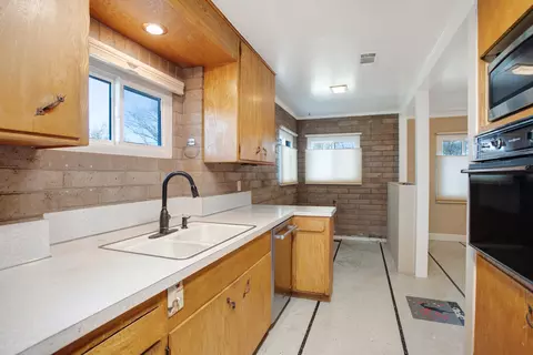 19087 Smith Ln, Redding, CA 96002 photo 7