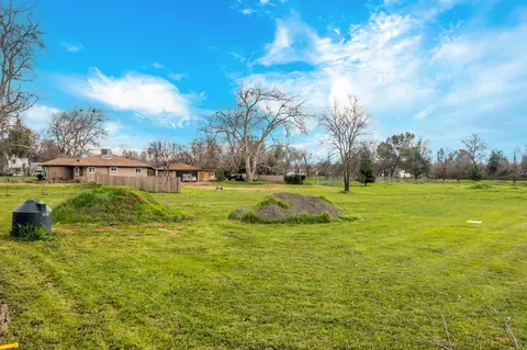 19087 Smith Ln, Redding, CA 96002 photo 18