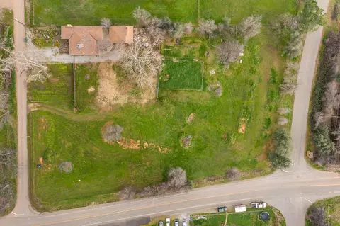 19087 Smith Ln, Redding, CA 96002 photo 19