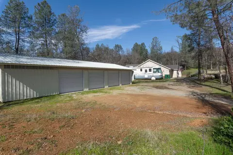 Exterior - 16877 Power Line Rd, Redding, CA 96001 photo 9 of 10
