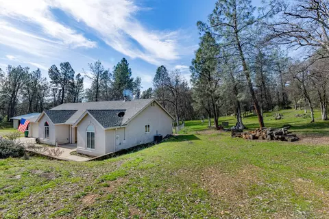 Exterior - 16877 Power Line Rd, Redding, CA 96001 photo 10 of 10