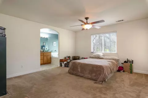 Bedroom - 16877 Power Line Rd, Redding, CA 96001 photo 1 of 2