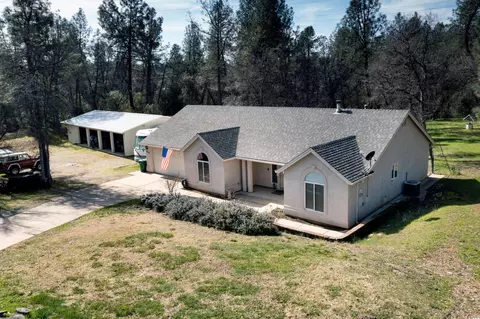 16877 Power Line Rd, Redding, CA 96001