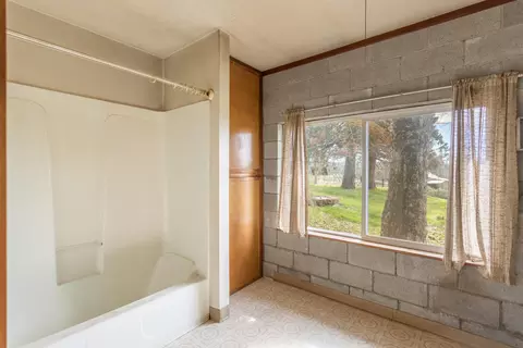 Bath - 30125 Manton Rd, Manton, CA 96059 photo 1 of 2