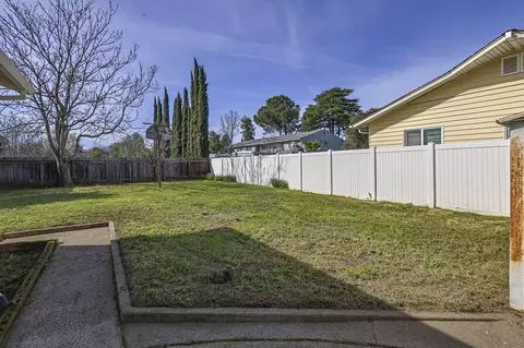Exterior - 2962 Churn Ct, Redding, CA 96002 photo 3 of 13