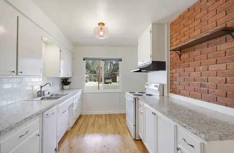 Kitchen - 2962 Churn Ct, Redding, CA 96002 photo 1 of 5