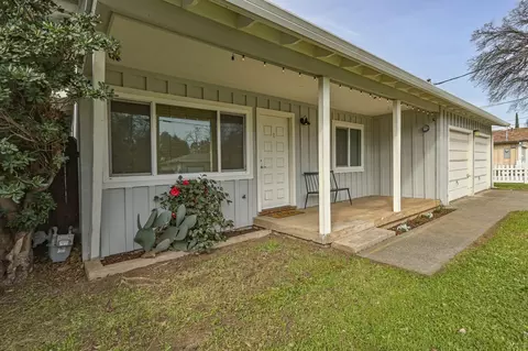 Exterior - 2962 Churn Ct, Redding, CA 96002 photo 2 of 13