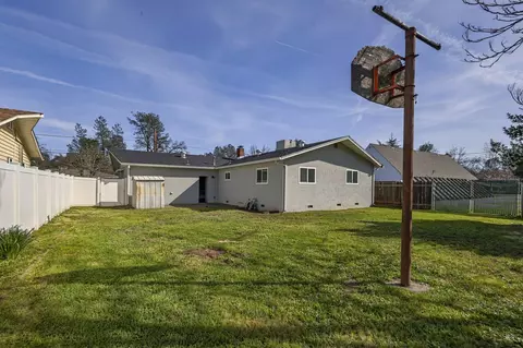 Exterior - 2962 Churn Ct, Redding, CA 96002 photo 6 of 13