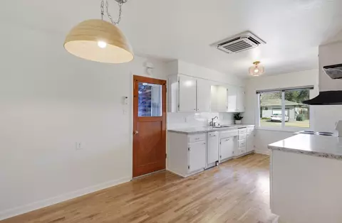 Kitchen - 2962 Churn Ct, Redding, CA 96002 photo 5 of 5